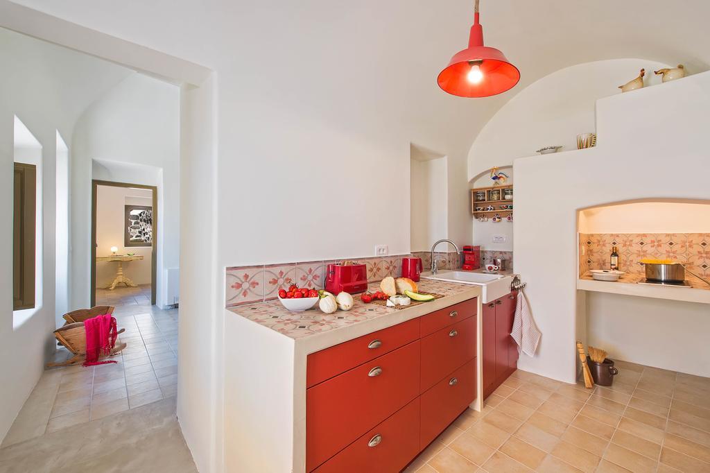 Mantilida Villa Emporio  ภายนอก รูปภาพ