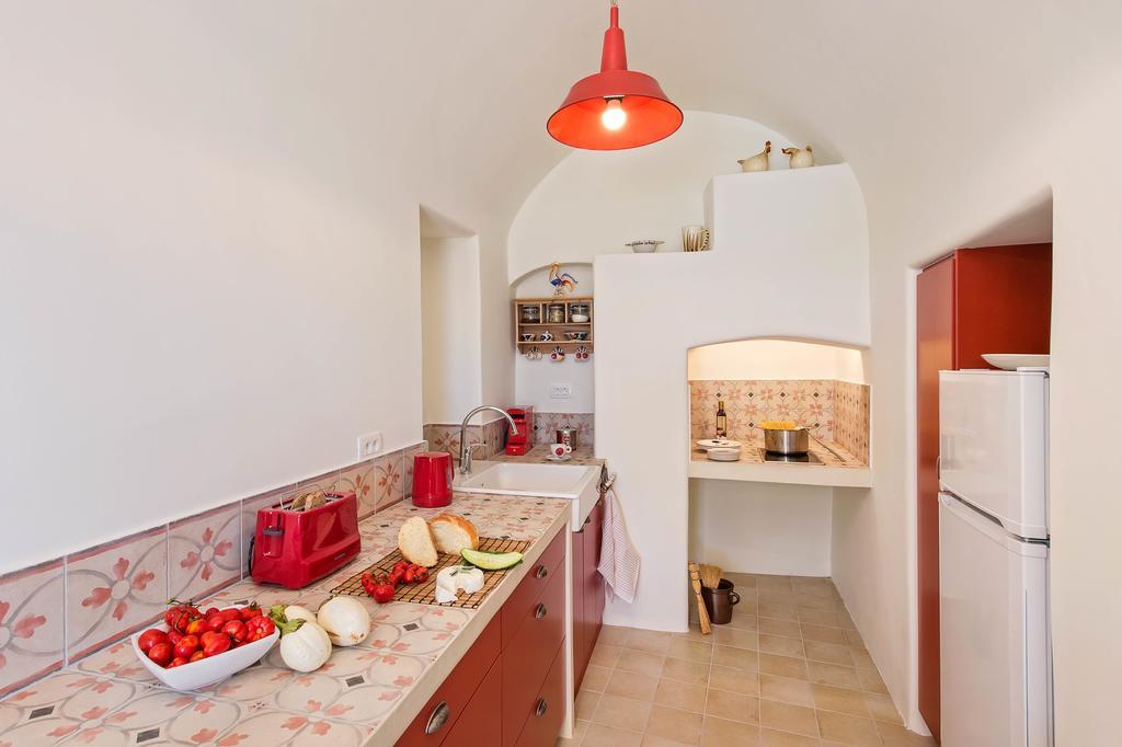 Mantilida Villa Emporio  ภายนอก รูปภาพ